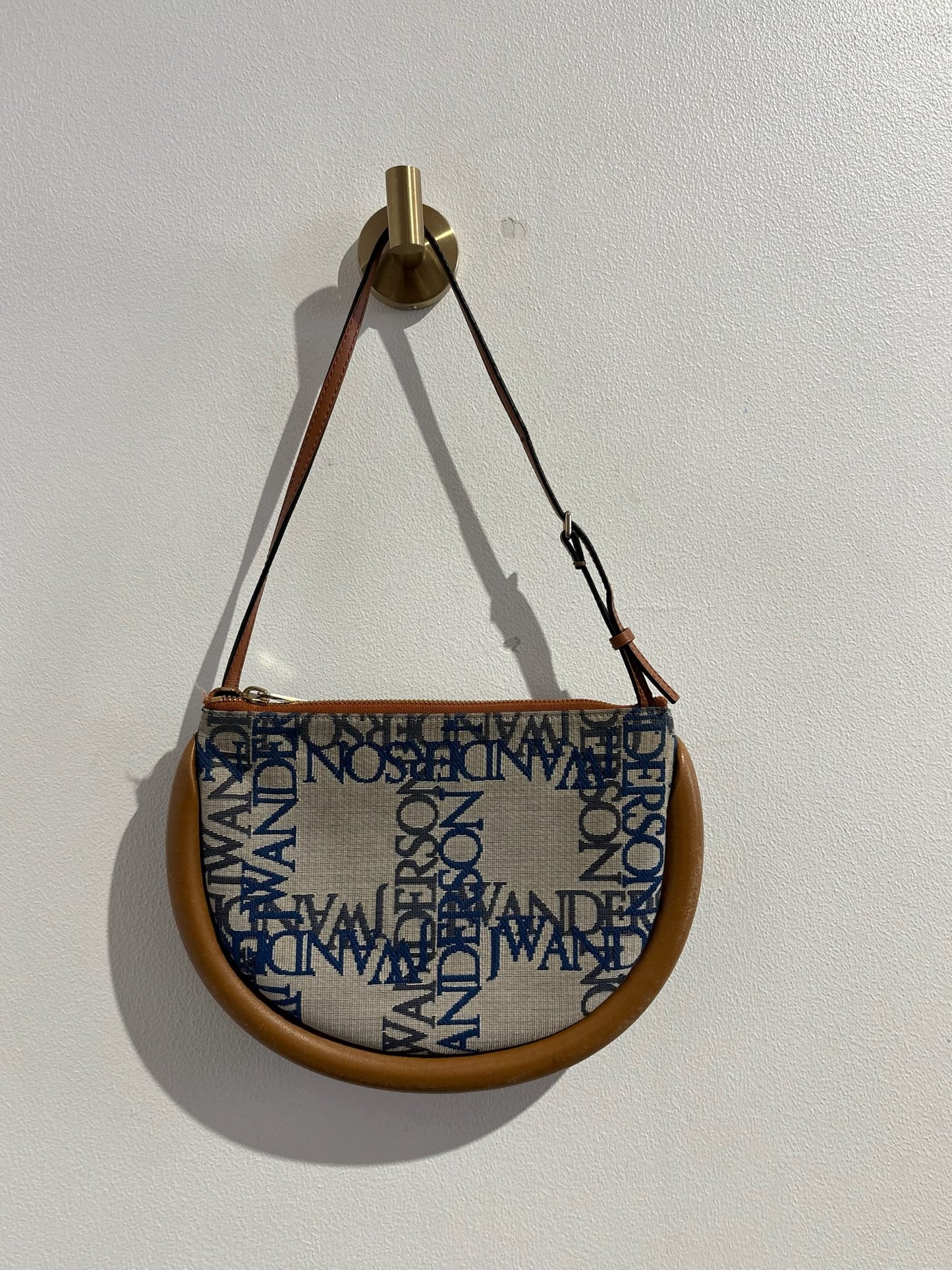 Sac J.W. Anderson Moon