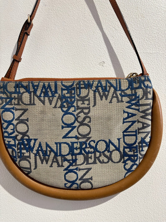 Sac J.W. Anderson Moon