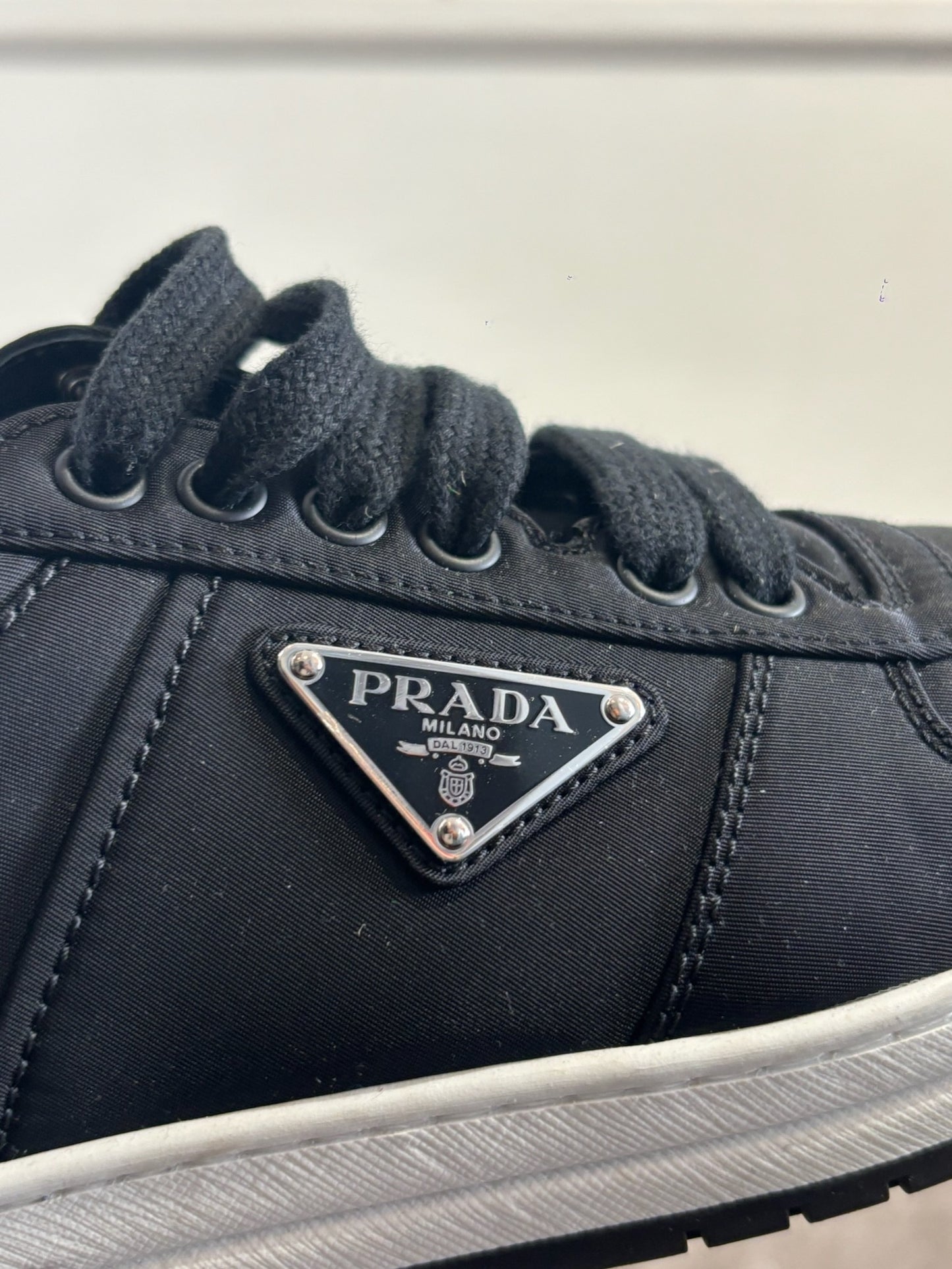 Baskets Prada Downtown noires T.39,5
