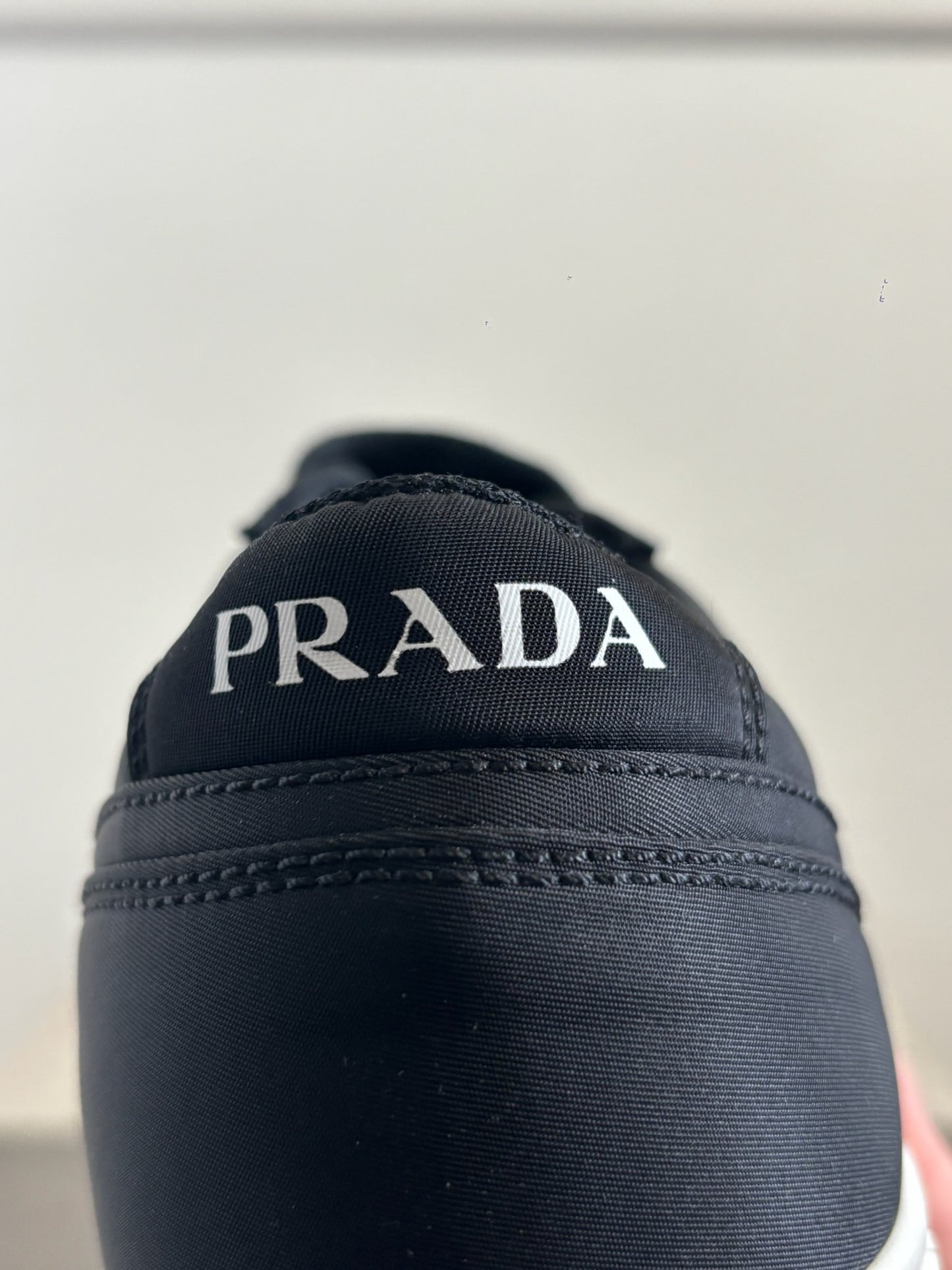 Baskets Prada Downtown noires T.39,5