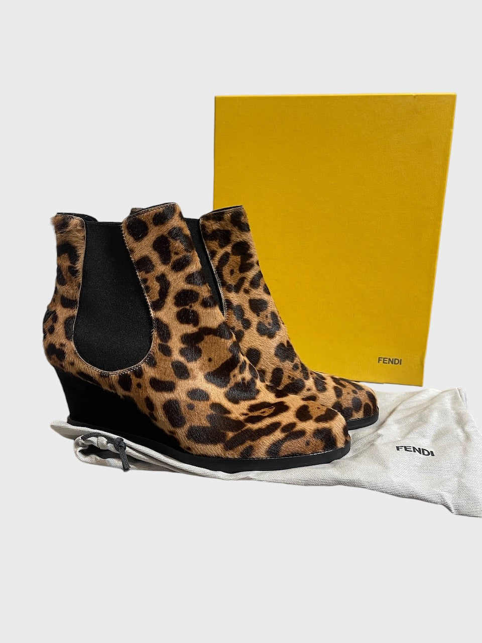 Bottines Fendi léopard T.38