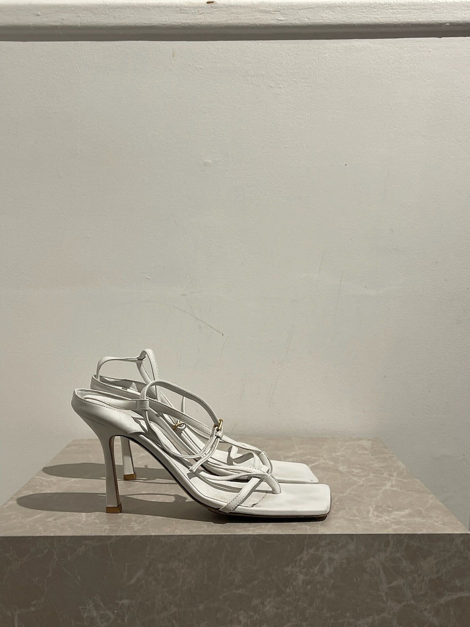 Sandales Bottega Veneta blanches T.38