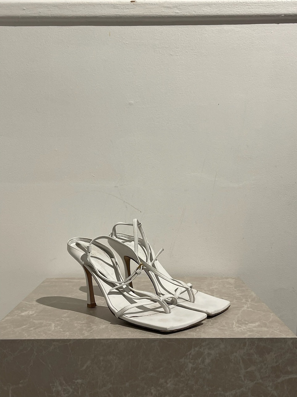 Sandales Bottega Veneta blanches T.38