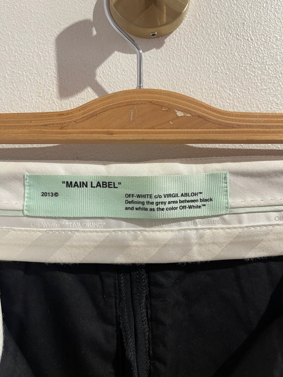 Pantalon capri Off-White noir T.36