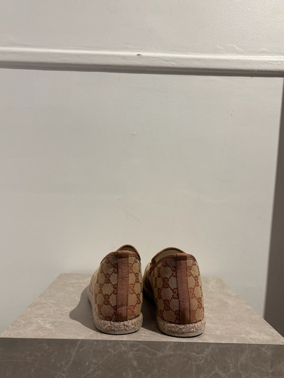 Mocassins Gucci beige T43,5 NEUFS