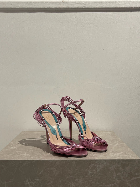 Sandales Gucci roses T.38