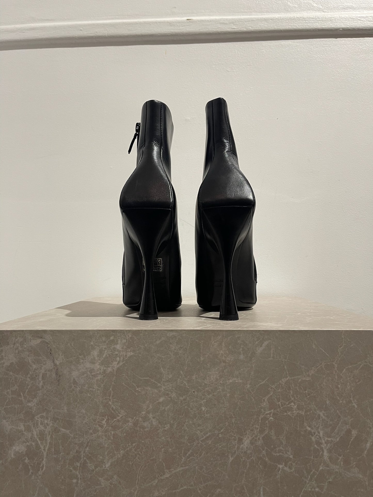 Escarpins Balenciaga Knife noir T.40