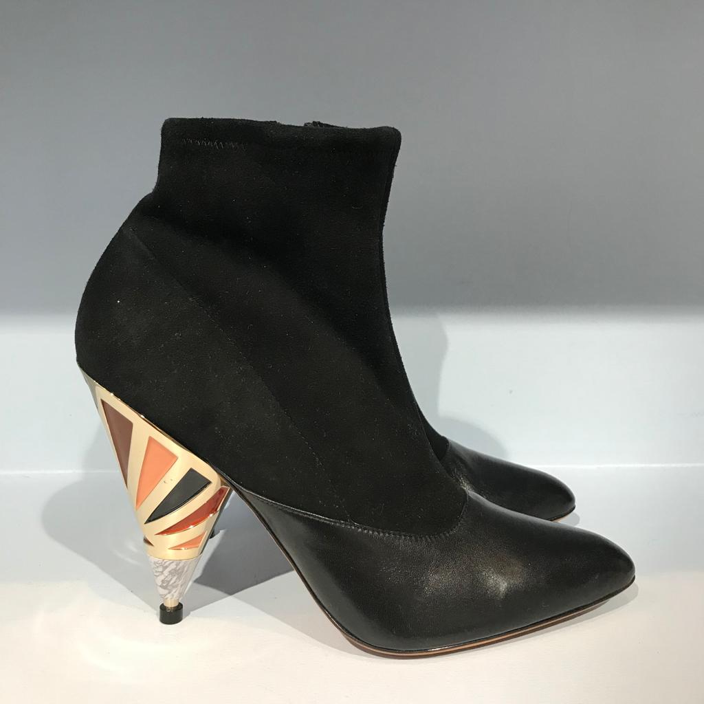 Boots Givenchy noires T.38 NEUVES