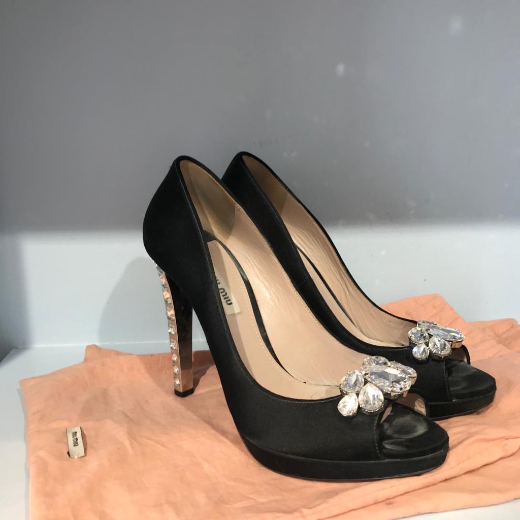 Escarpins Miu Miu noirs T.38,5