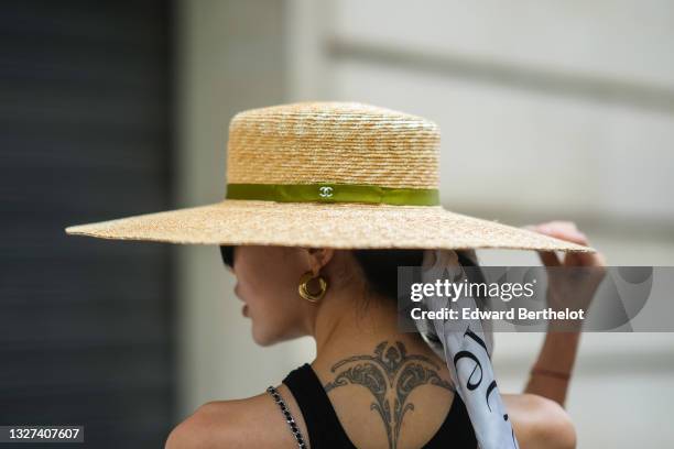 Chapeau Chanel en paille T.L NEUF