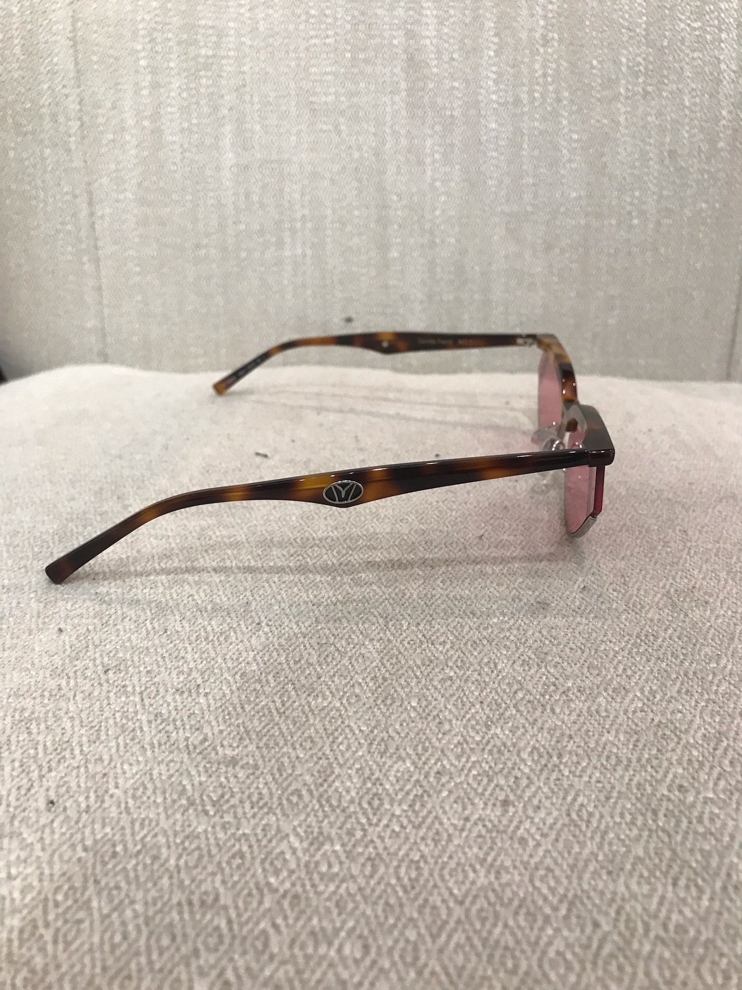 Lunettes Fendi roses Neuves