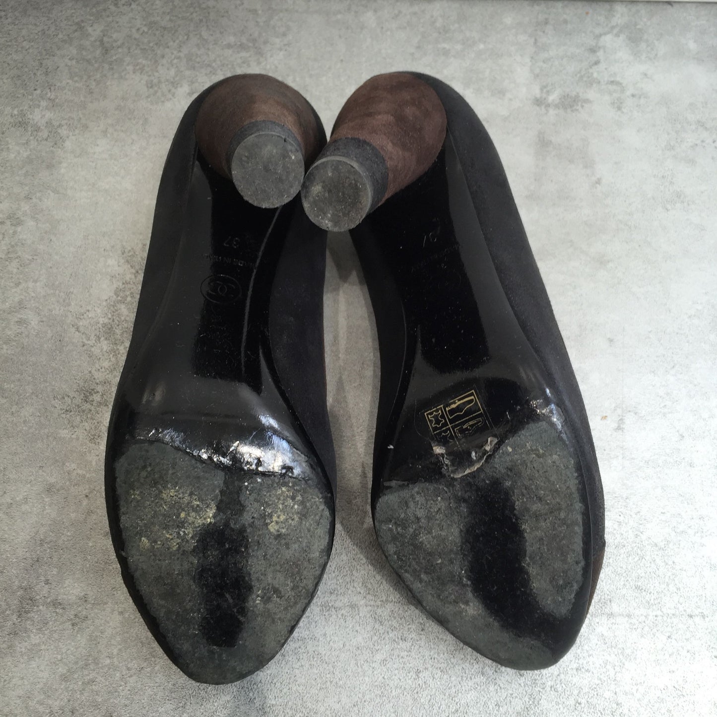 Escarpins Chanel bicolores T.37