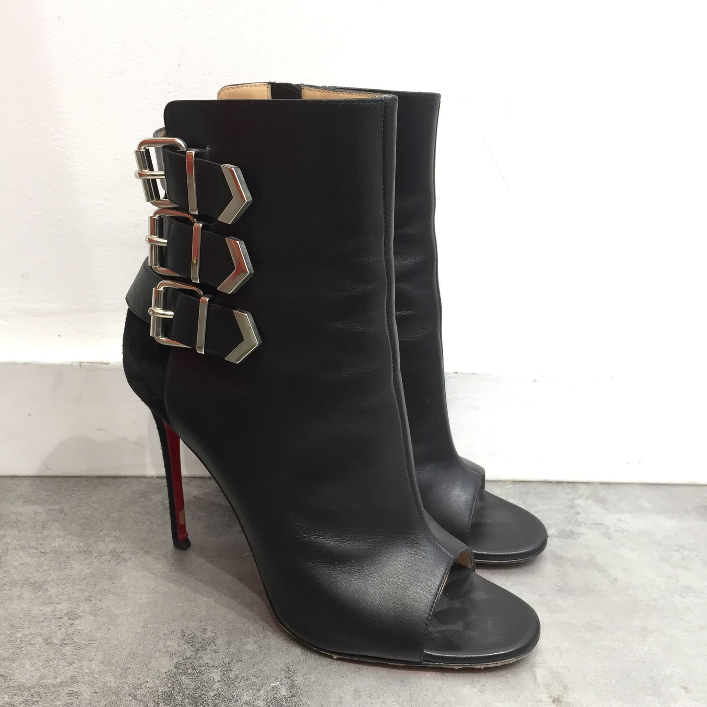 Boots Christian Louboutin noires T.38