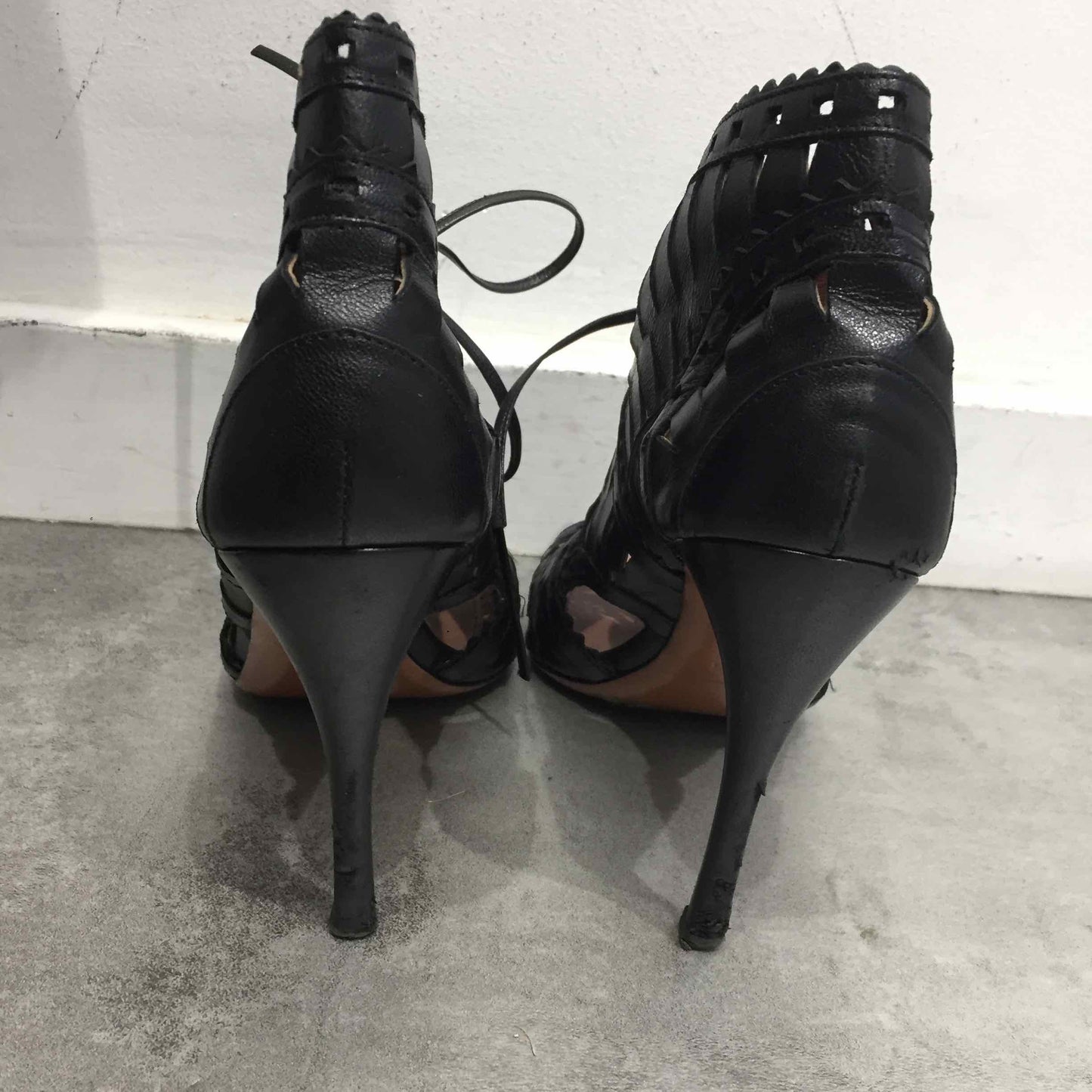 Sandales Alaia noires T.38,5