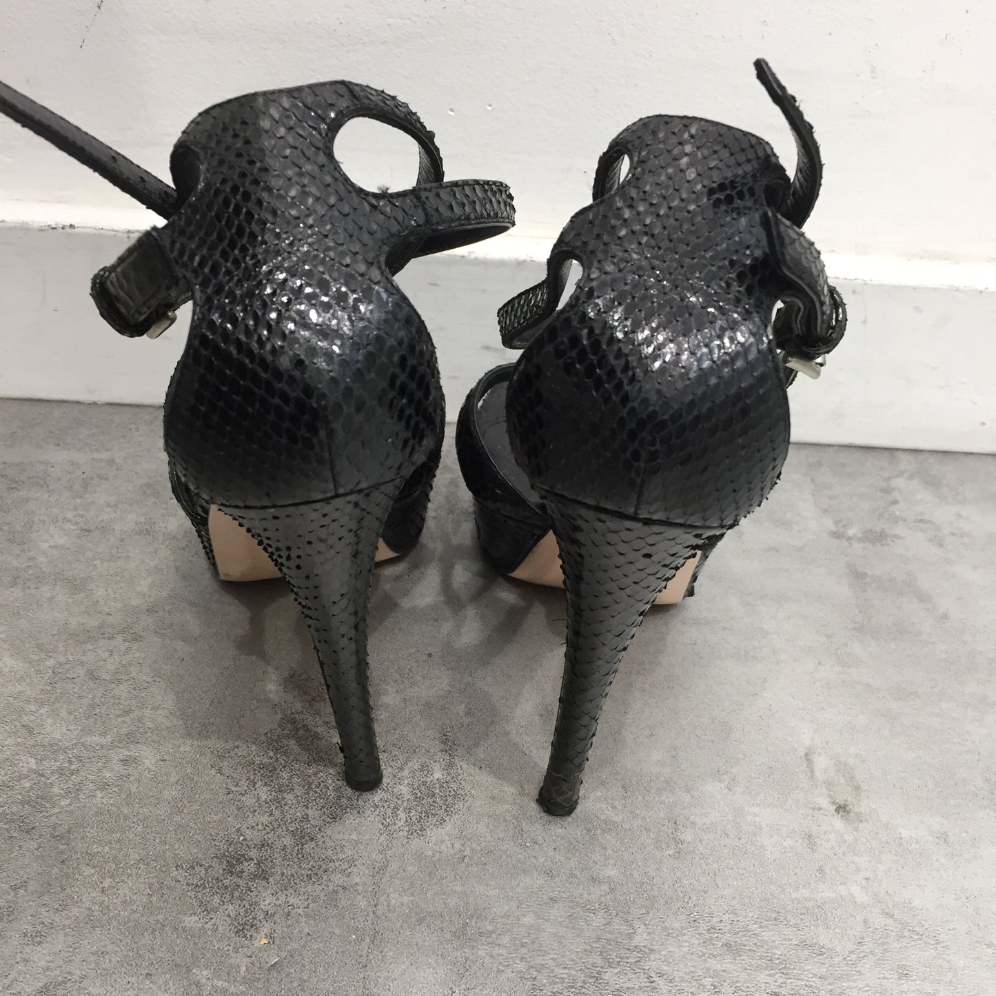 Sandales Gianvito Rossi Python T.37,5