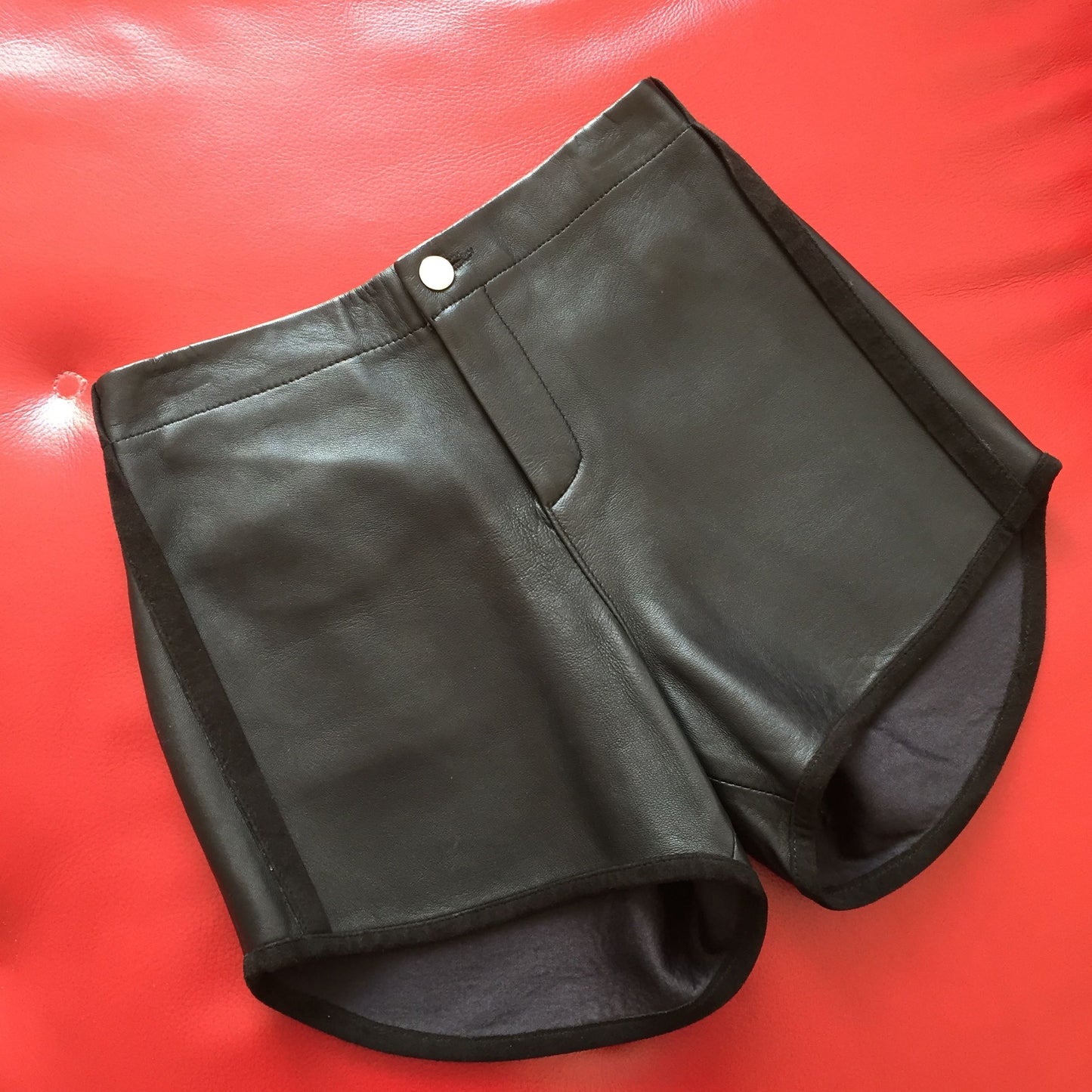 Short American Retro en cuir T.38