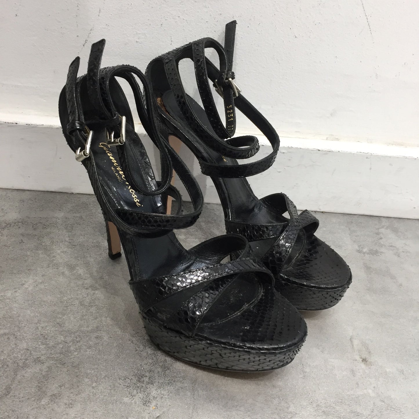 Sandales Gianvito Rossi Python T.37,5