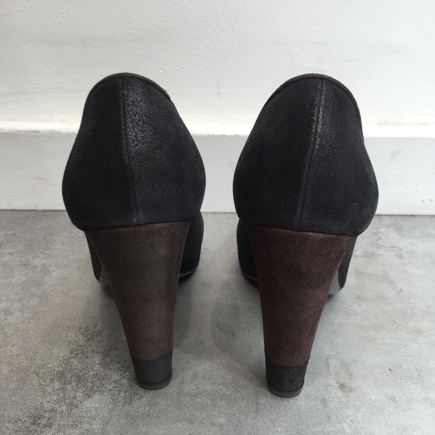 Escarpins Chanel bicolores T.37