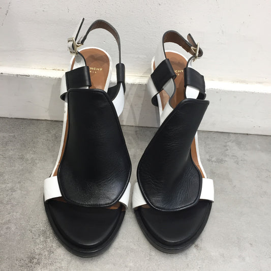 Sandales Givenchy T.39
