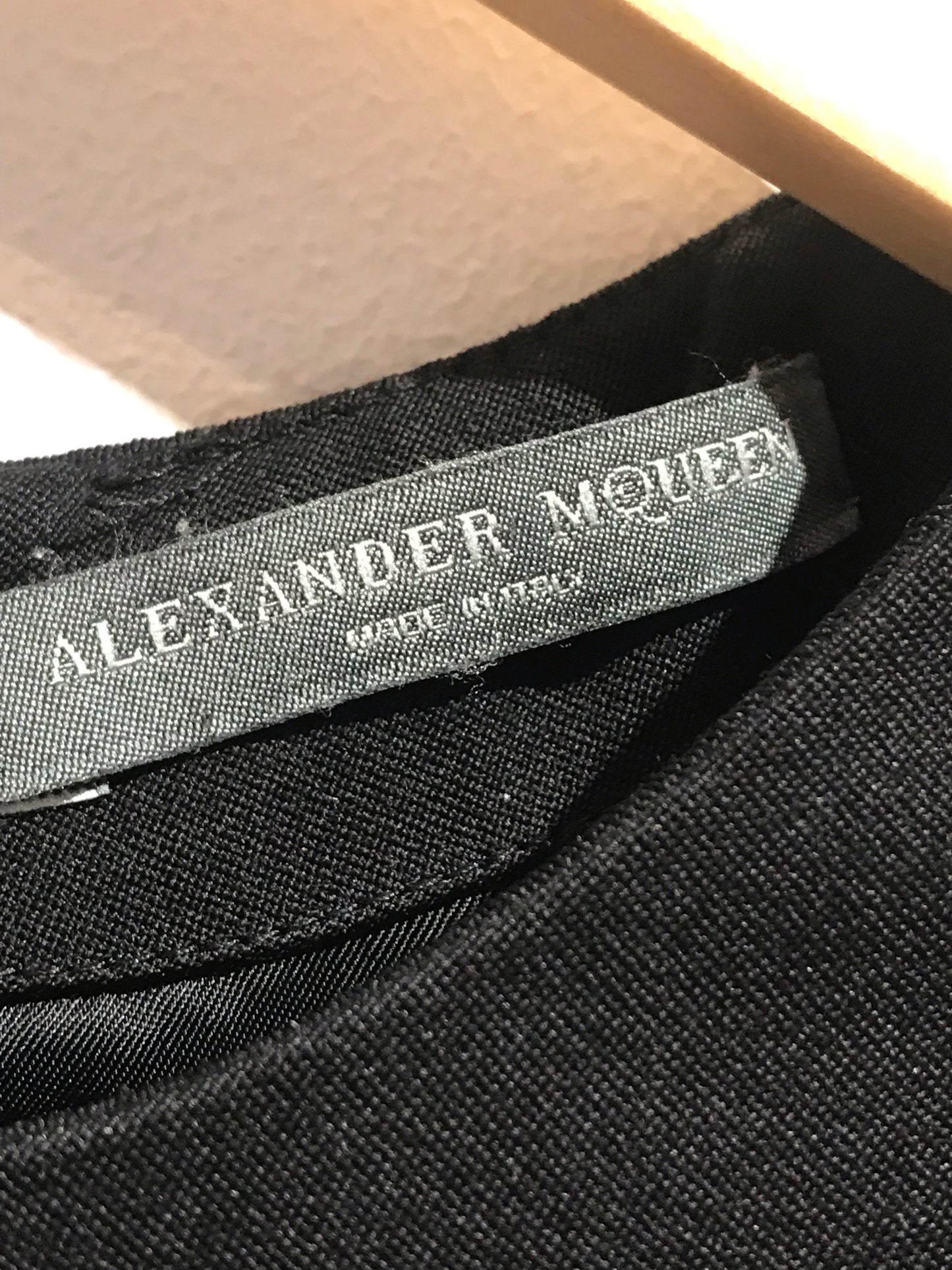Robe Alexander McQueen noire T.34