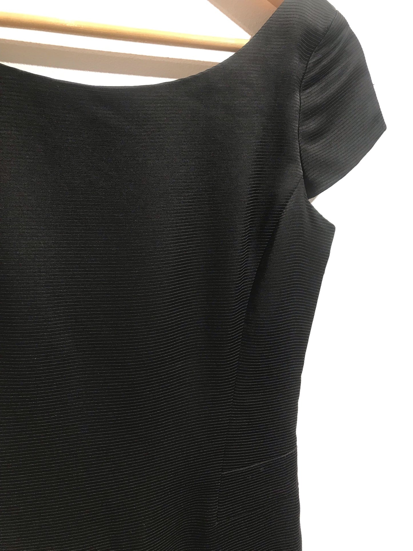 Robe Emporio Armani noire T.34