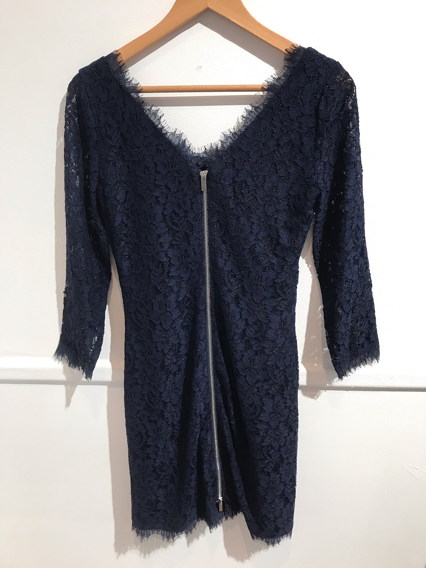 Robe Diane Von Furstenberg bleu marine T.4