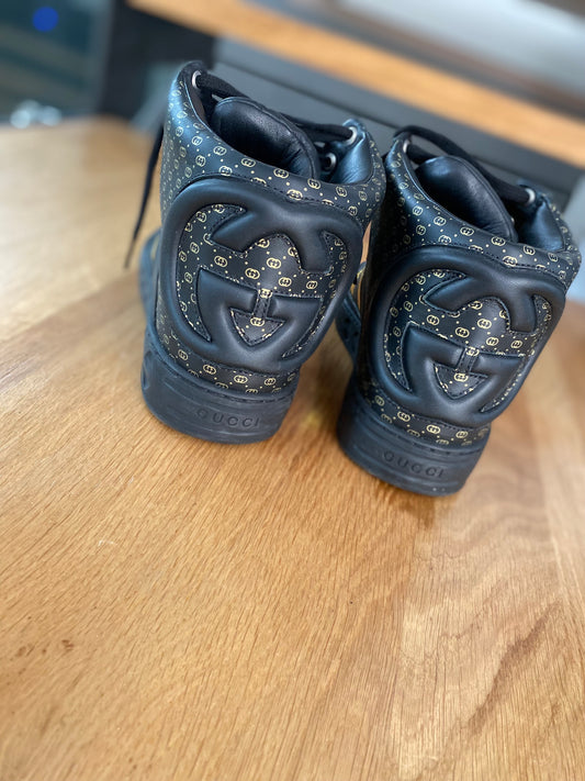 Baskets Gucci noires T.39