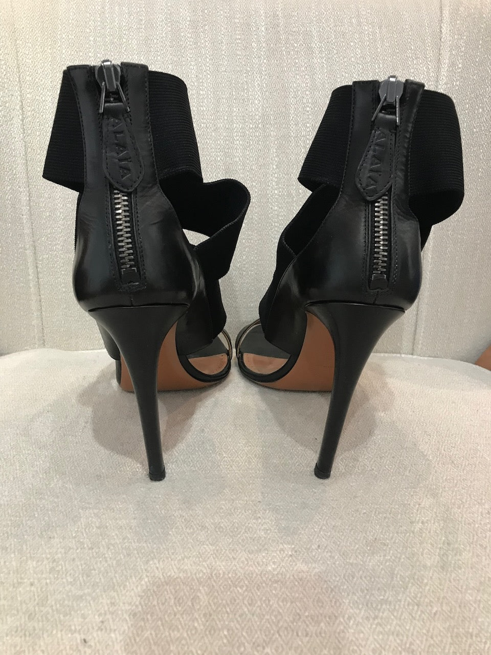 Sandales Alaia noires T.40
