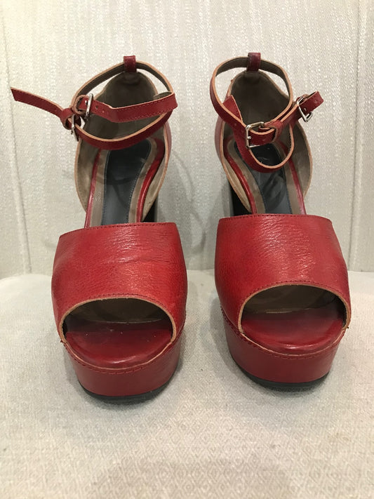 Sandales Marni rouges T.40