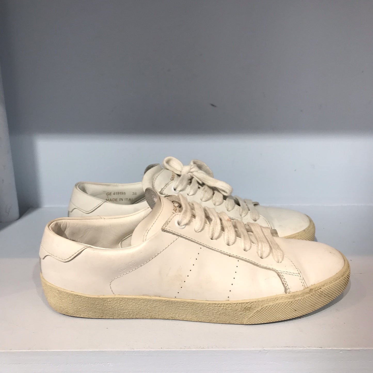 Baskets Saint Laurent blanches T.38 IT