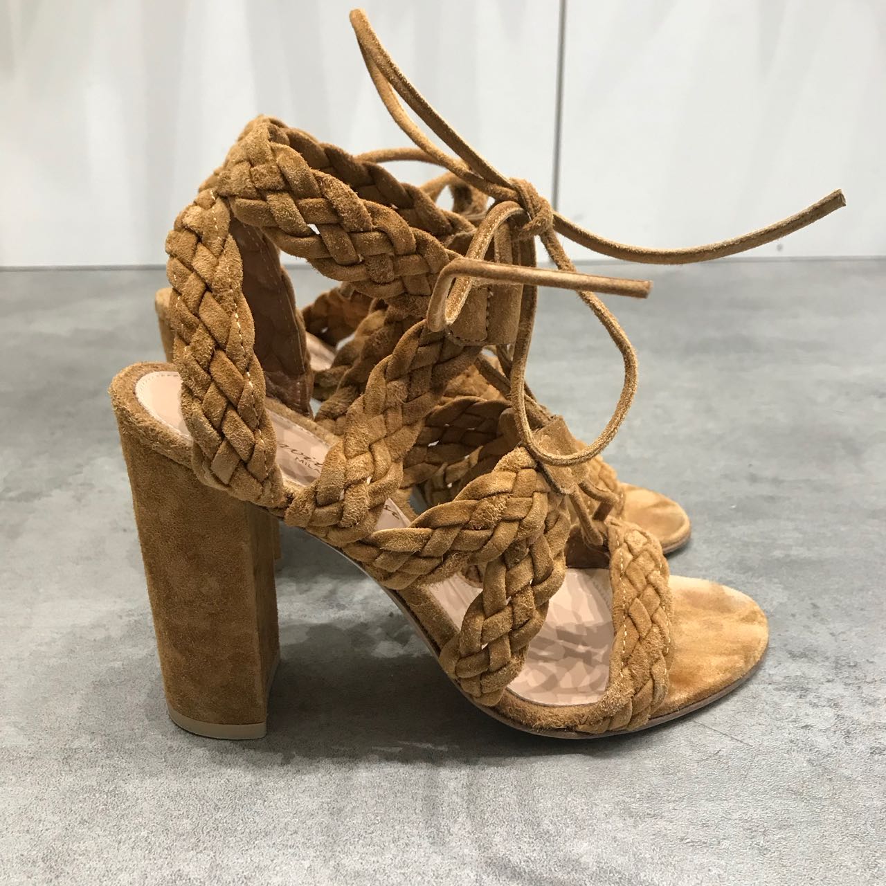 Sandales Gianvito Rossi Camels T.36