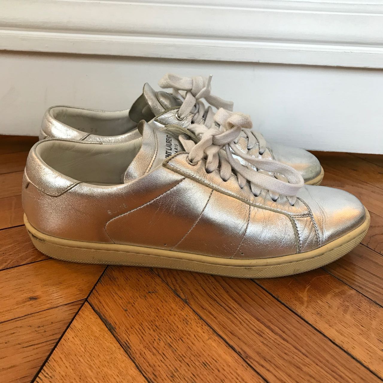 Baskets Saint Laurent argents T.36