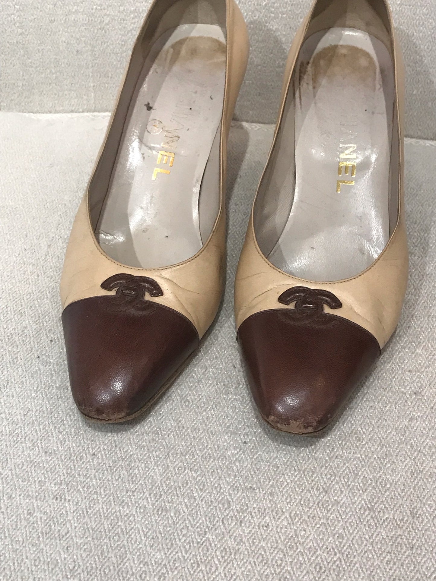 Escarpins Chanel beige T.37,5