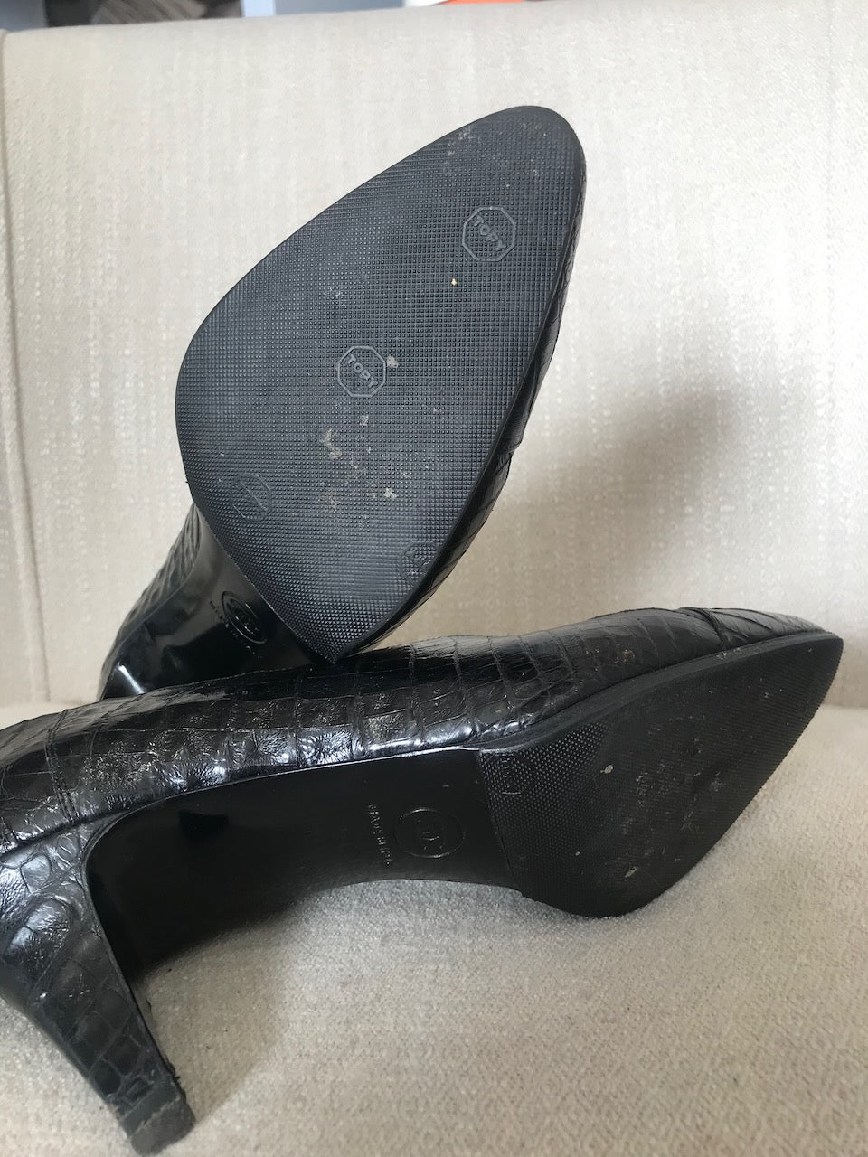 Escarpins Chanel crocodile T.37
