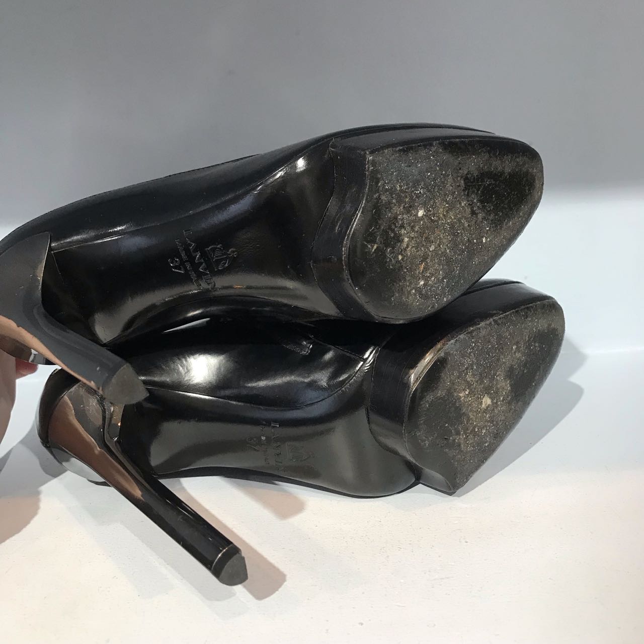 Boots Lanvin noires T.37