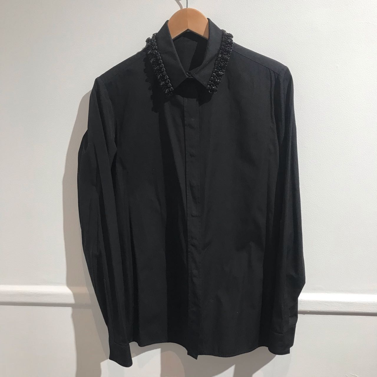 Chemise Givenchy noires T.40