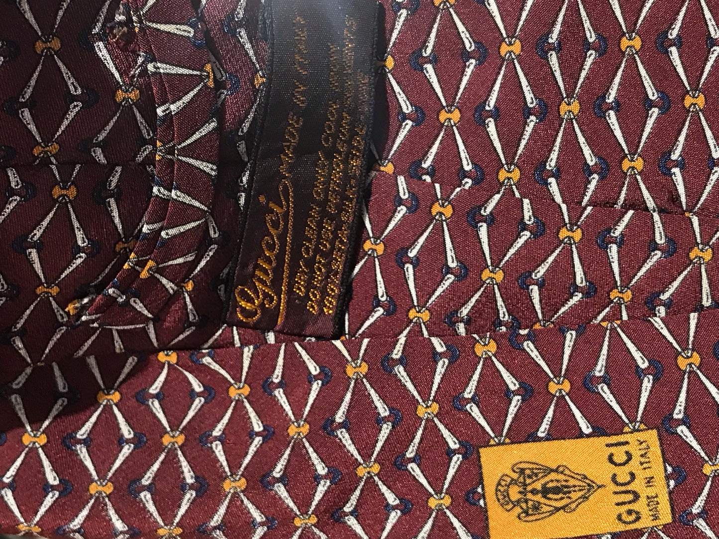 Cravate Gucci