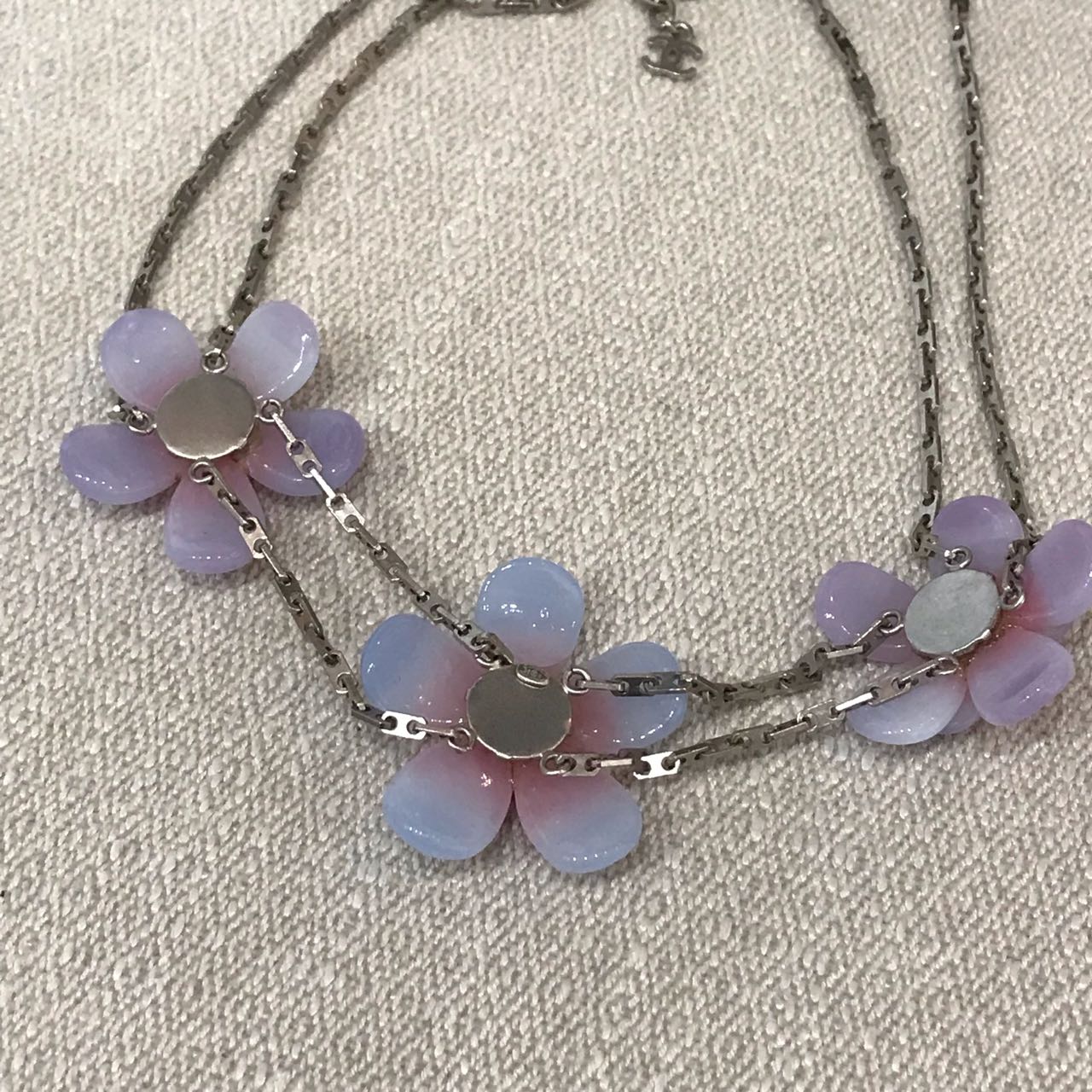 Parure bijoux Chanel fleurs