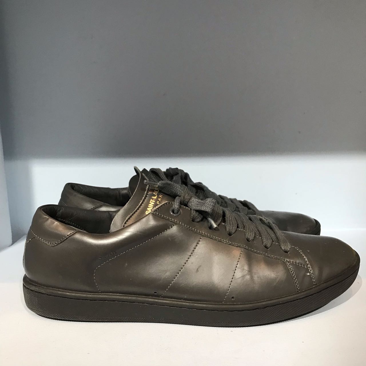 Baskets Saint Laurent grises T.43