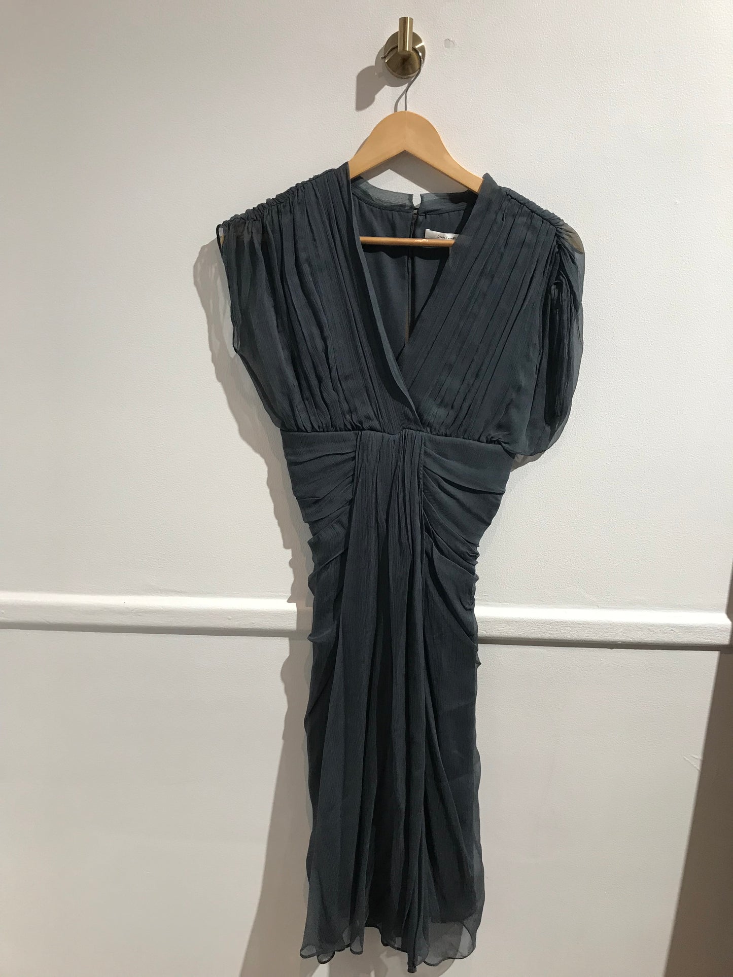 Robe Diane Von Furstenberg grise T.0