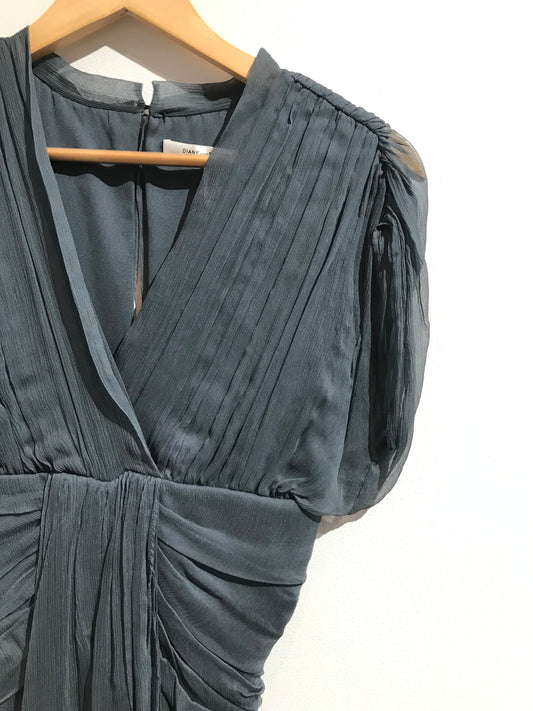 Robe Diane Von Furstenberg grise T.0