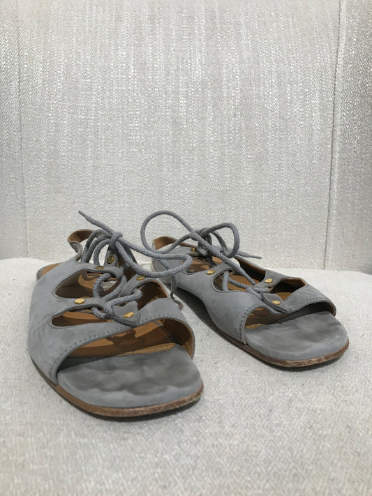 Sandales Chloé grises T.36,5