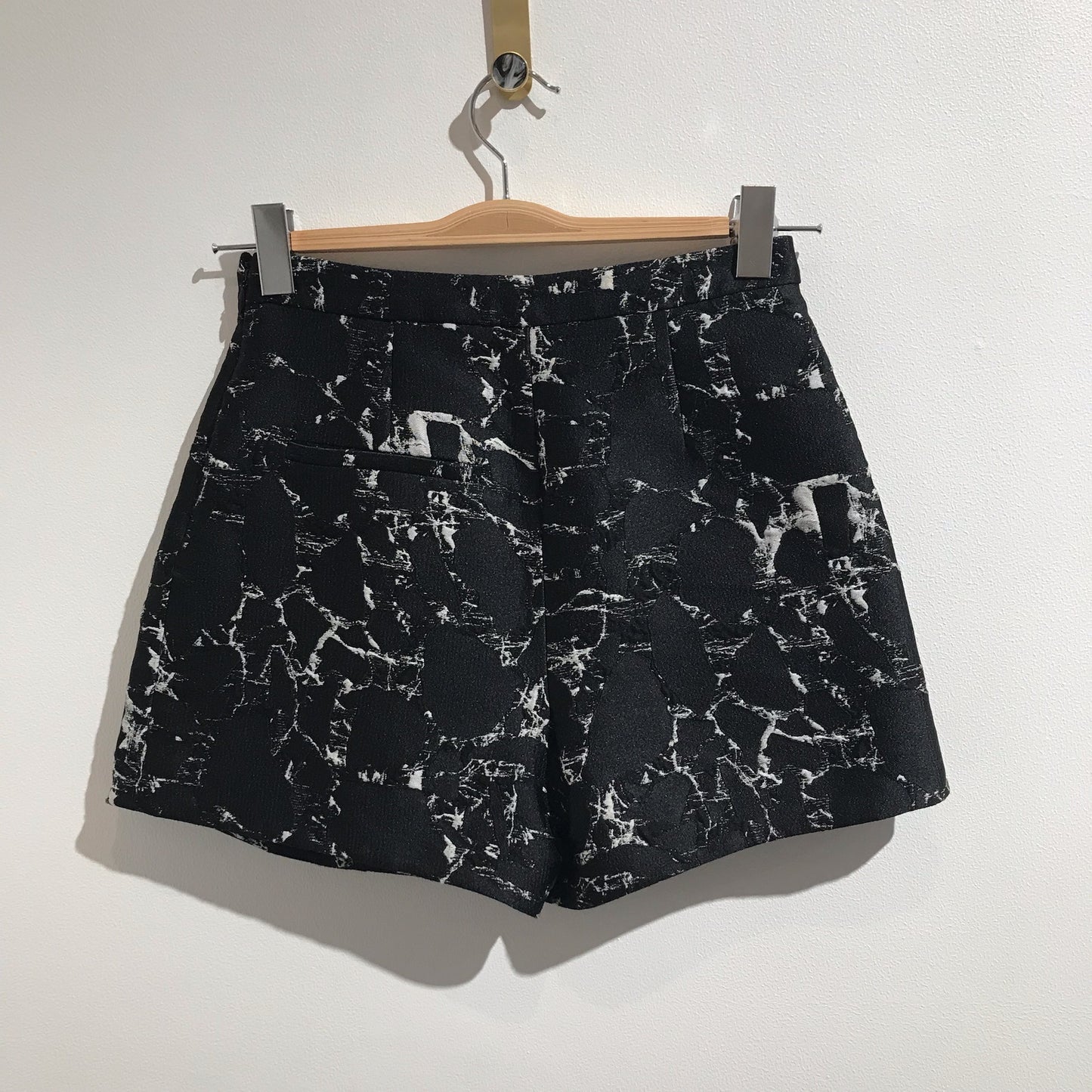 Short Balenciaga noire T.34