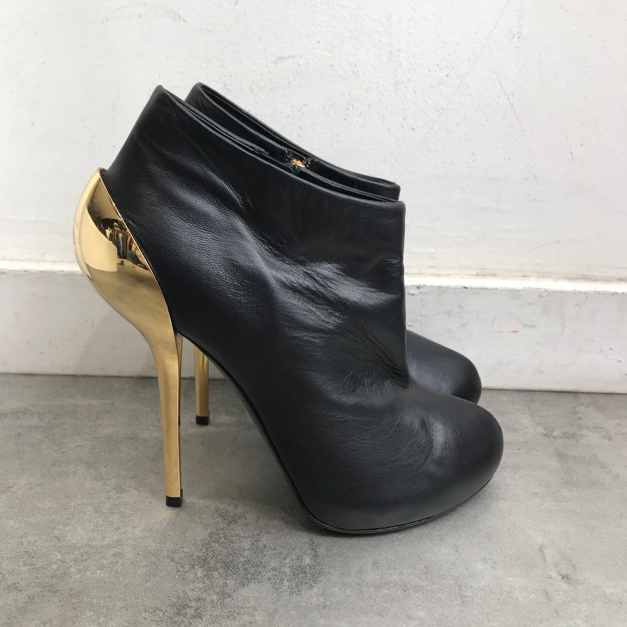 Boots Giuseppe Zanotti noires T.37,5
