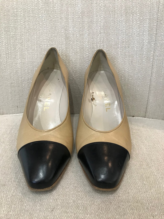 Escarpins Chanel beiges T.37