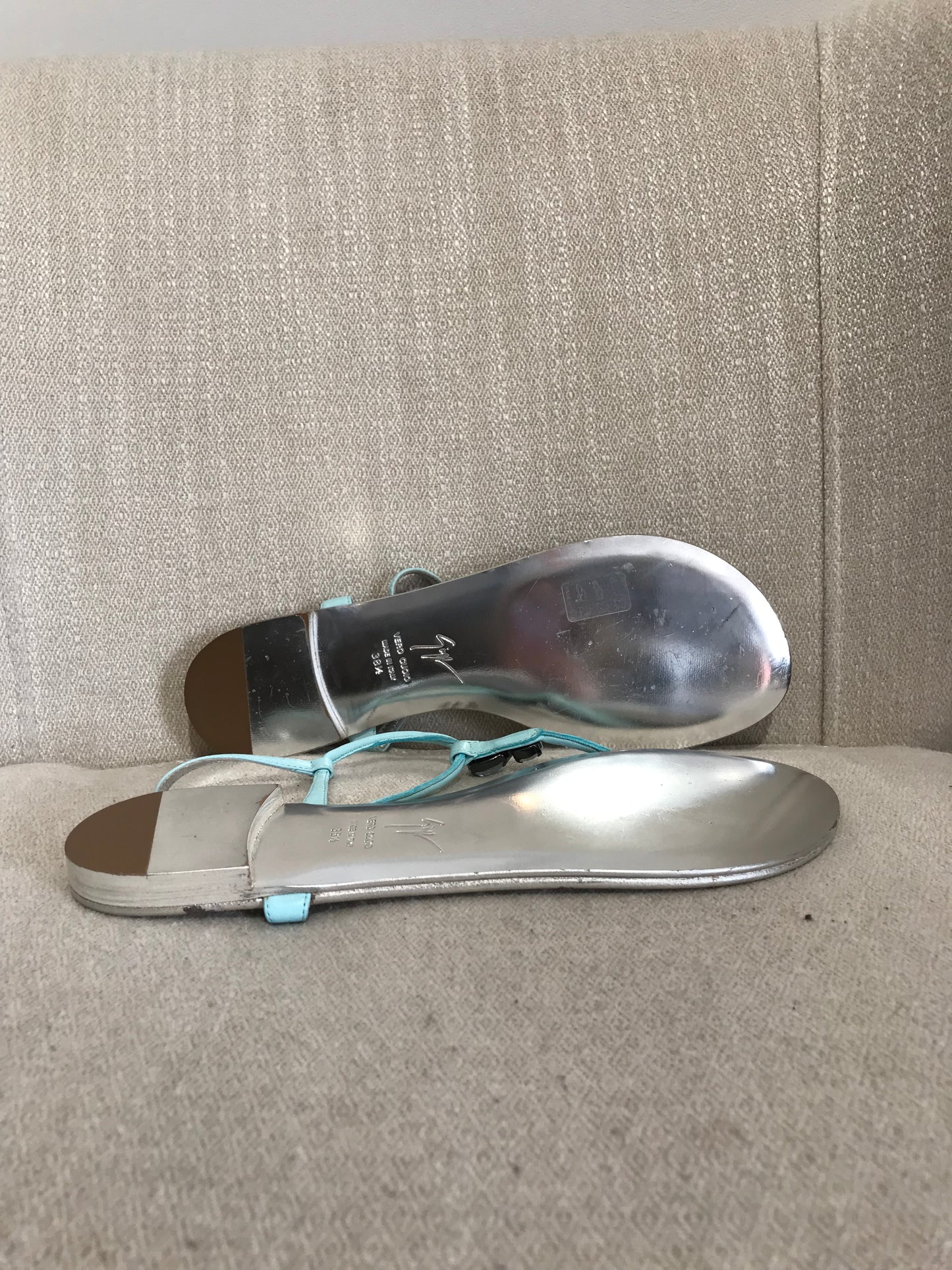 Sandales Giuseppe Zanotti T.38,5
