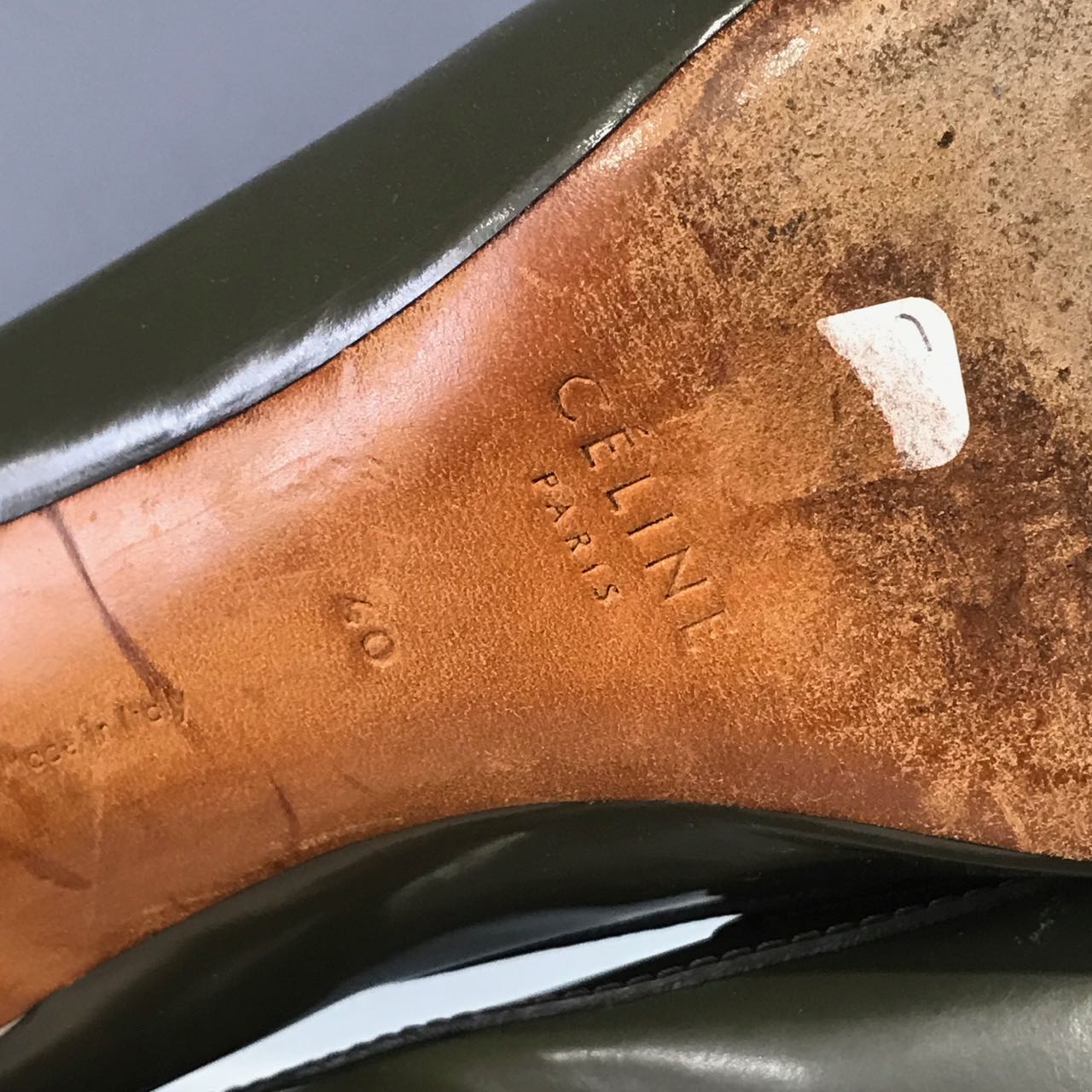 Escarpins Celine kaki T.40