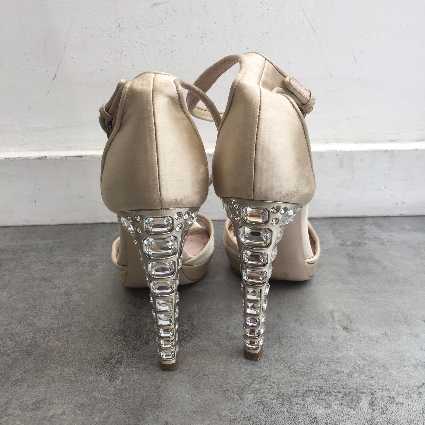 Sandales Miu Miu T.37,5