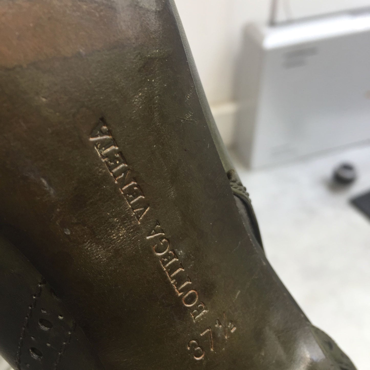 Escarpins Bottega Veneta kaki T.37,5