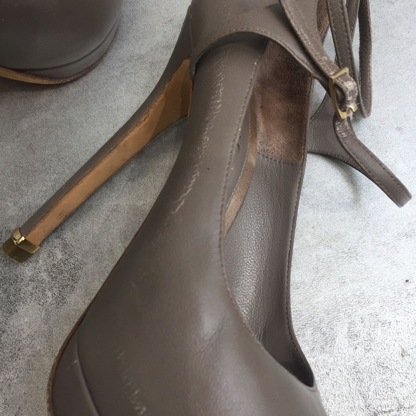 Escarpins Elie Saab gris T.38